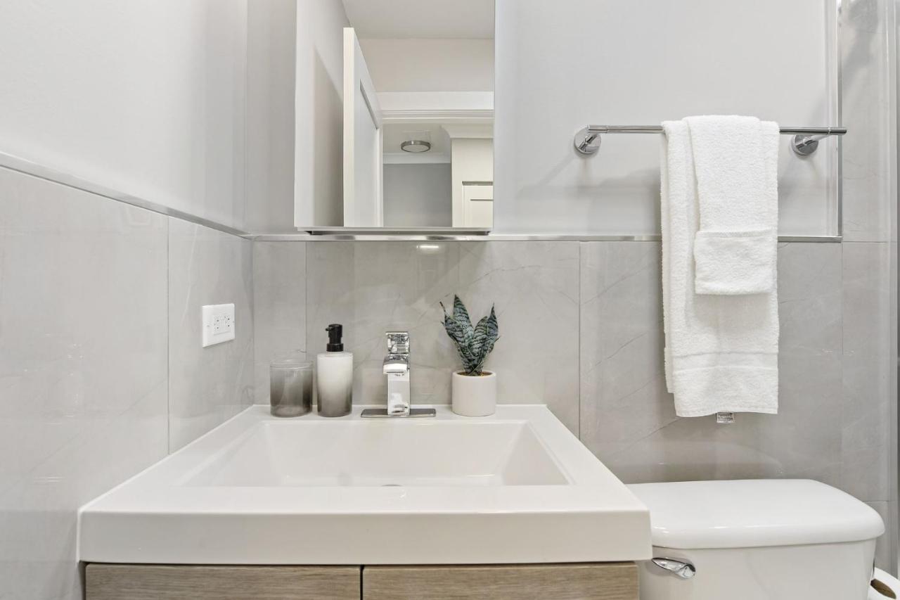 Sophisticated Studio With Modern Kitchen - Oakdale Od2 Rep