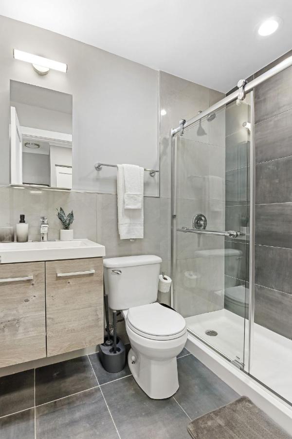 Apartment Sophisticated Studio With Modern Kitchen - Oakdale Od2 Rep Chicago